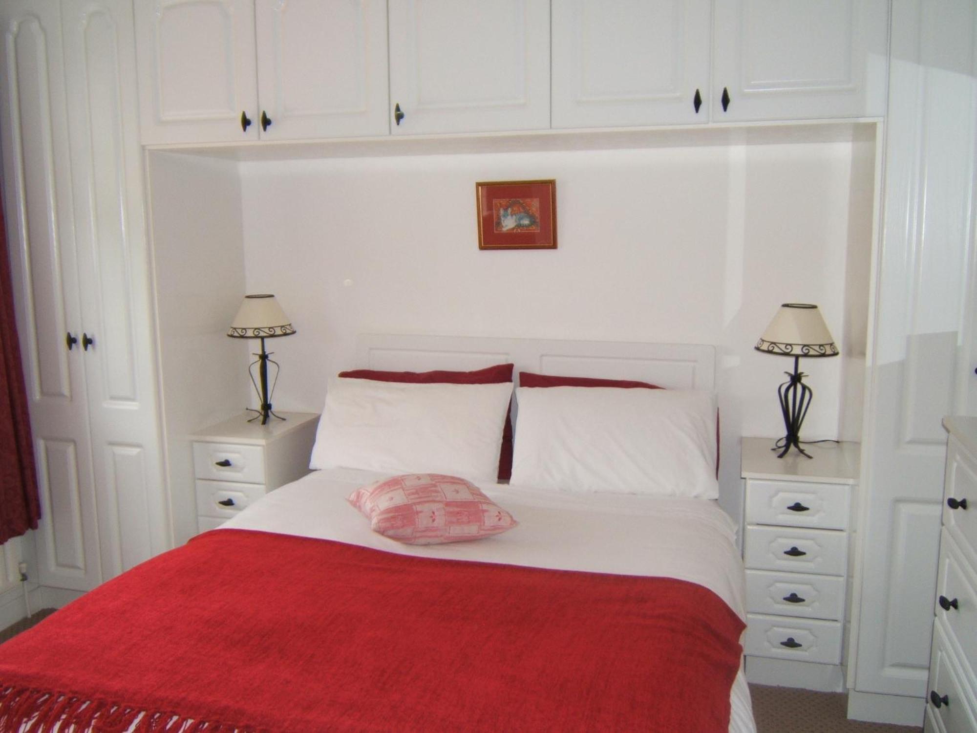 Ryebrook House Bed & Breakfast Киларни Екстериор снимка