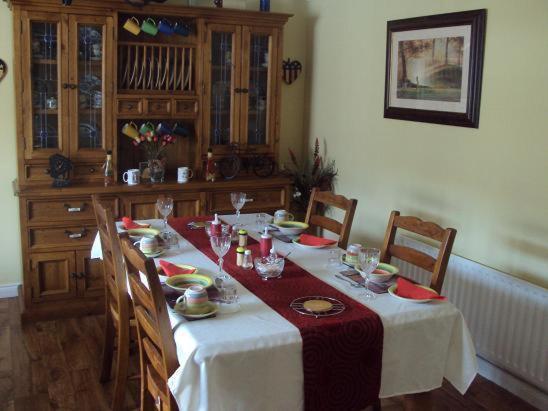 Ryebrook House Bed & Breakfast Киларни Екстериор снимка